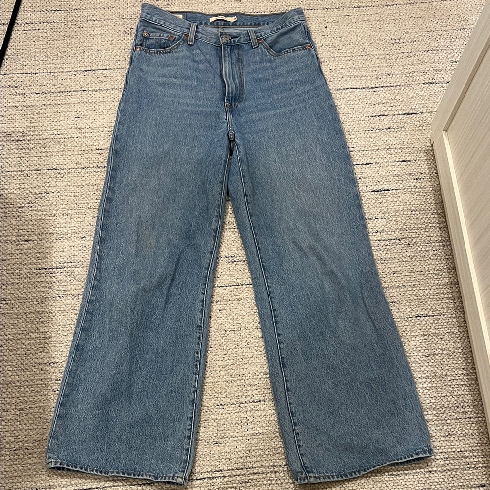 Levi’s ribcage high waisted jeans